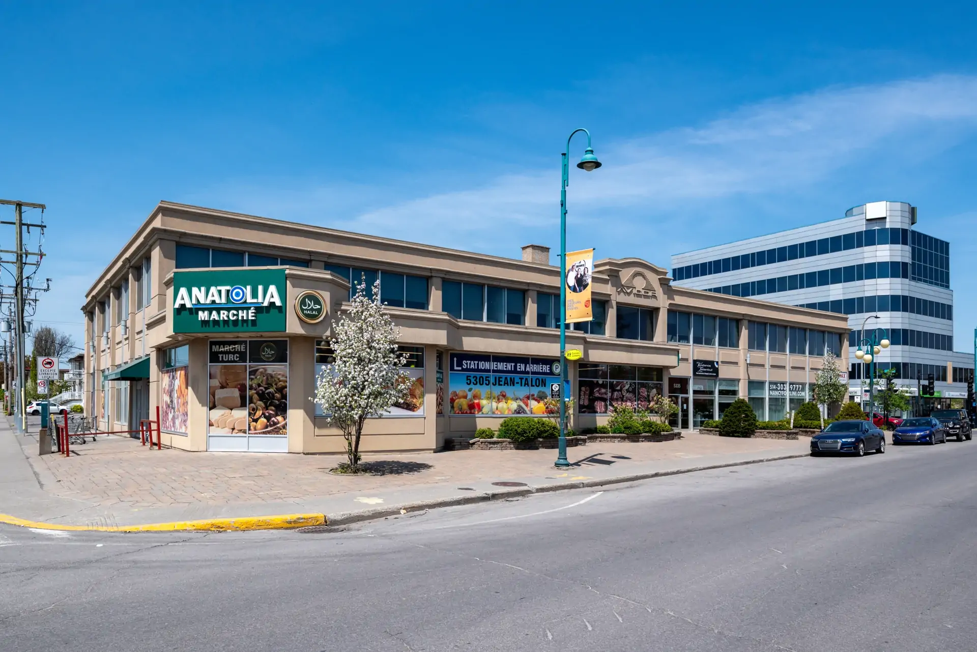 Immeuble au 5305-5355, rue Jean-Talon Est